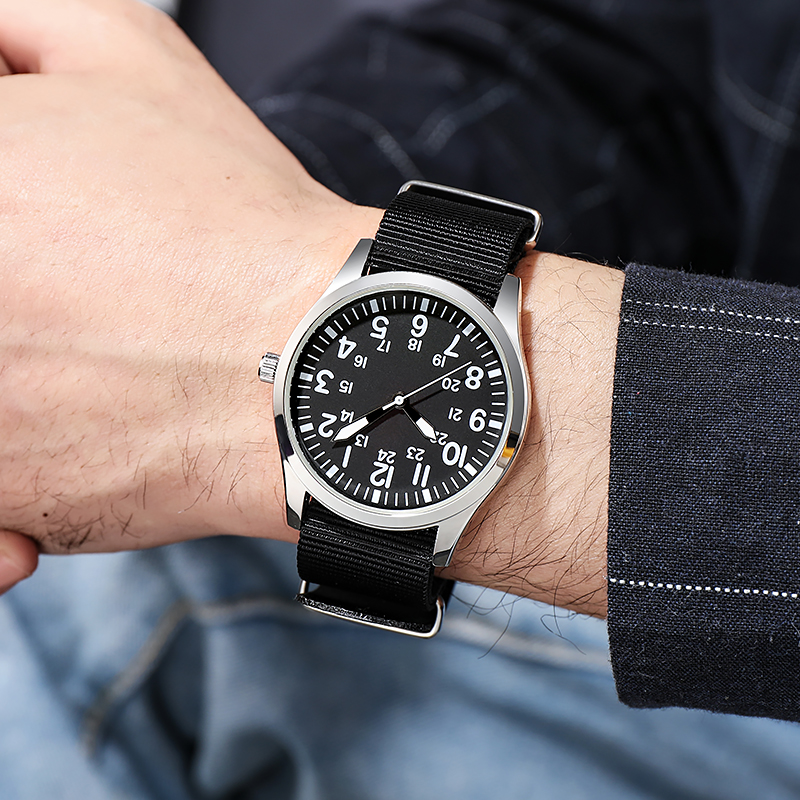 Montre style vintage horlogerie américaine._1