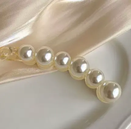 Pince à cheveux perles