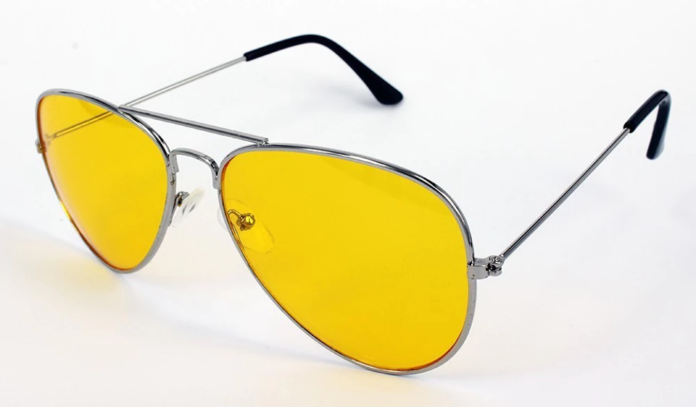 Des lunettes de nuit pour une conduite sûre