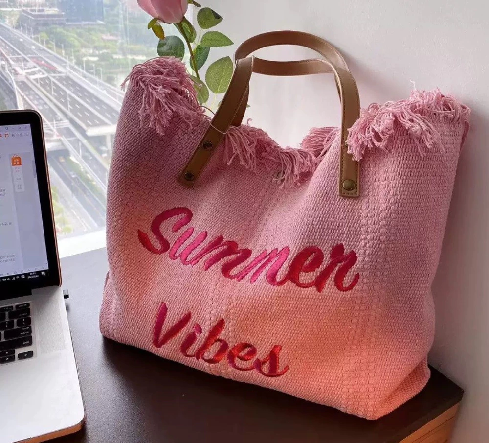SAC DE PLAGE BOHO Avec pompons de roses TP11R
