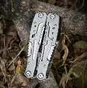 Outil multifonction de survie 13 en 1
