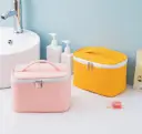 Coffre, sac cosmétique pour les cosmétiques fémini