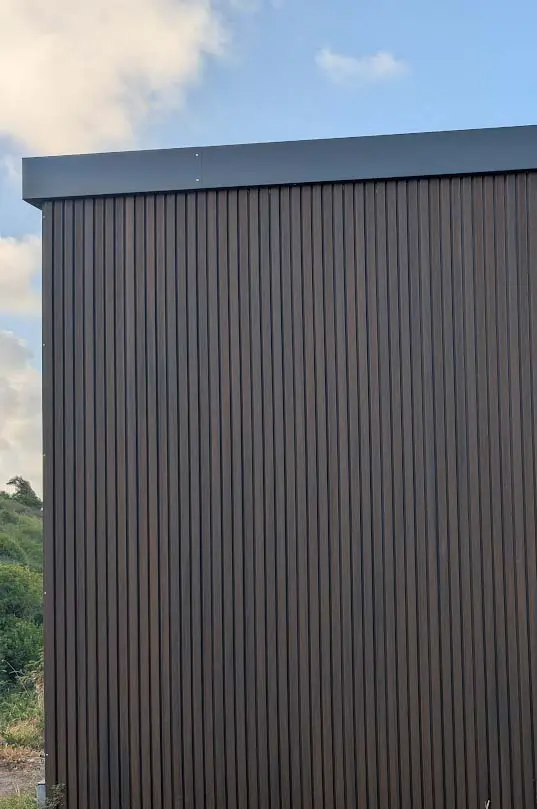 PANEL, BROWN EXTERIOR SLATS 220*26*2900mm