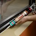 Mastic acrylique siliconé AKFIX AS606 blanc – Peinturable, joints fenêtres & portes, 300 ml