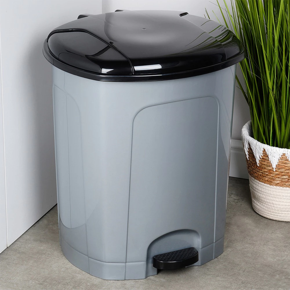Poubelle à pédale en plastique, grise, 50 l