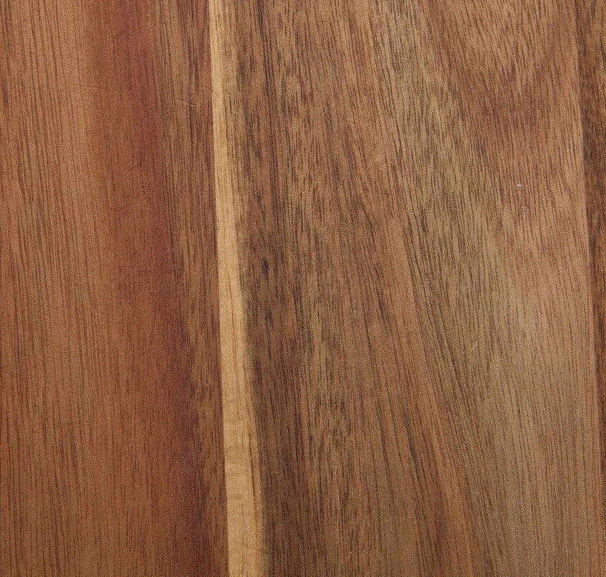 Planche à decouper en Acacia. 35L x 25cm x 2cm ép. 