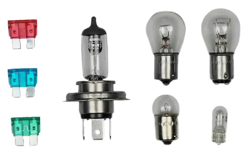 Car light h4 12V 8 pieces E4