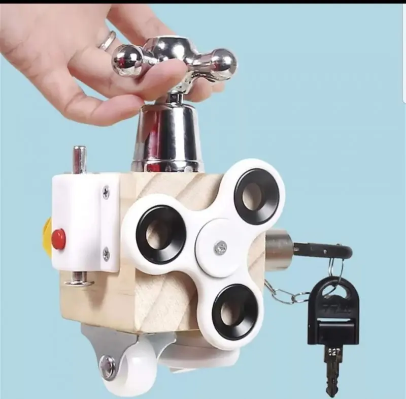 [KBL-722 ZEN09] BUSY CUBE A boring game of skill