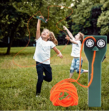 PROPELLER ROPE LAUNCHER