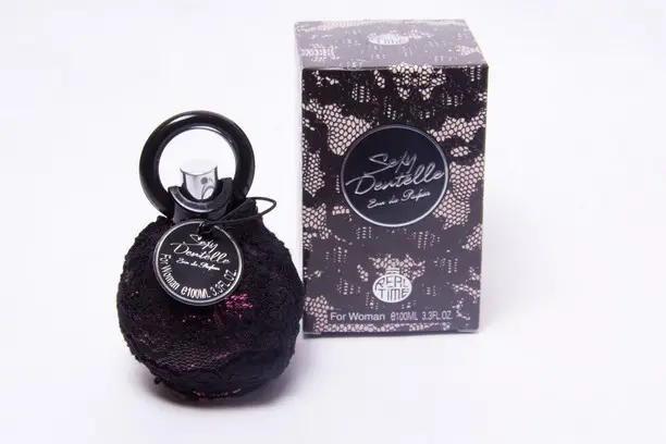 [RT047 ZEN19] Sexy lace perfume