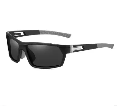 [12 - A3061] (12 - A3061) Lunette de soleil spécial Sport. Verres Cat.3. Forte luminosité solaire. CE