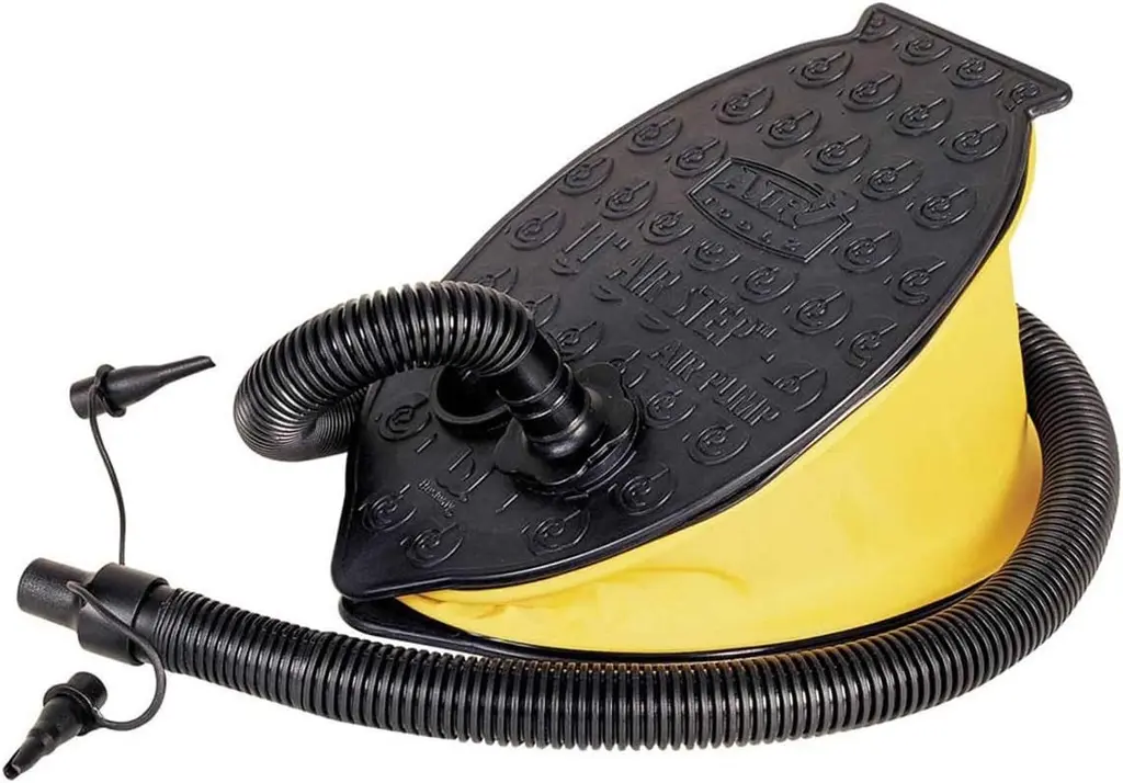 [62023] (62023) 2000 cc foot pump with 3 tips
