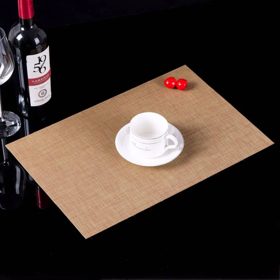 Set de table effet naturel plastifié. 45 cm x 30 cm. (Beige)