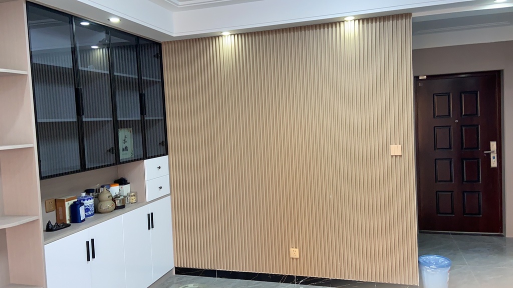 WPC PANNEAU ACOUSTIQUE A LATTES BOIS CLAIRE  173*18*2900mm 