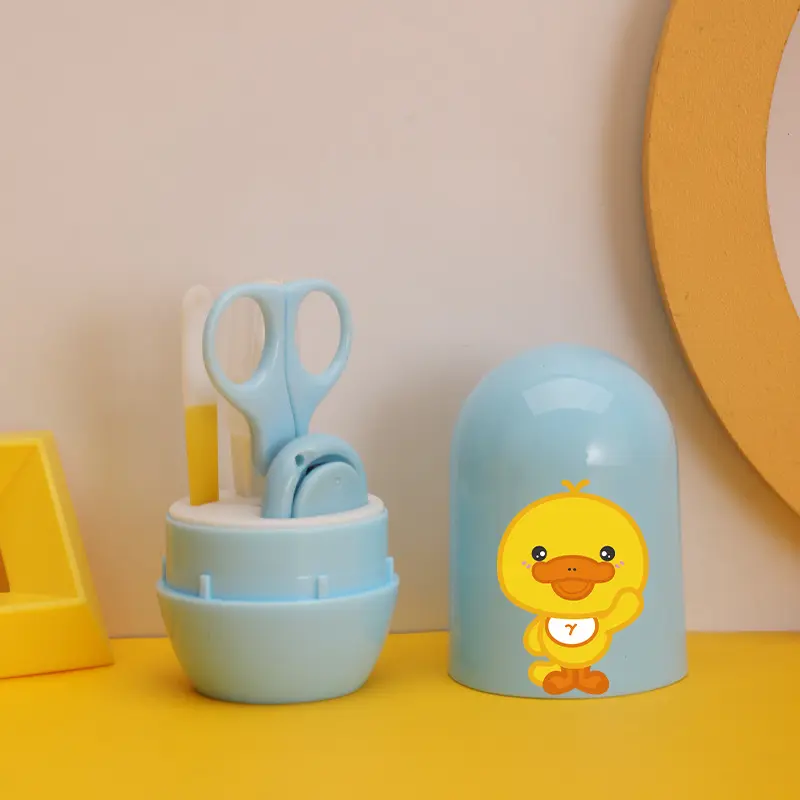 [YY-018/bleu] Adorable Blue Duck manicure kit for little ones.