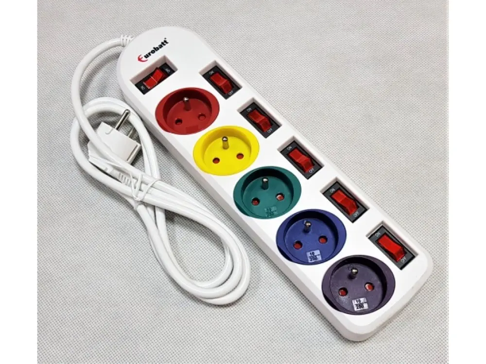 Rallonge 5 prises avec broche CE+ROHS de 1,5 m 